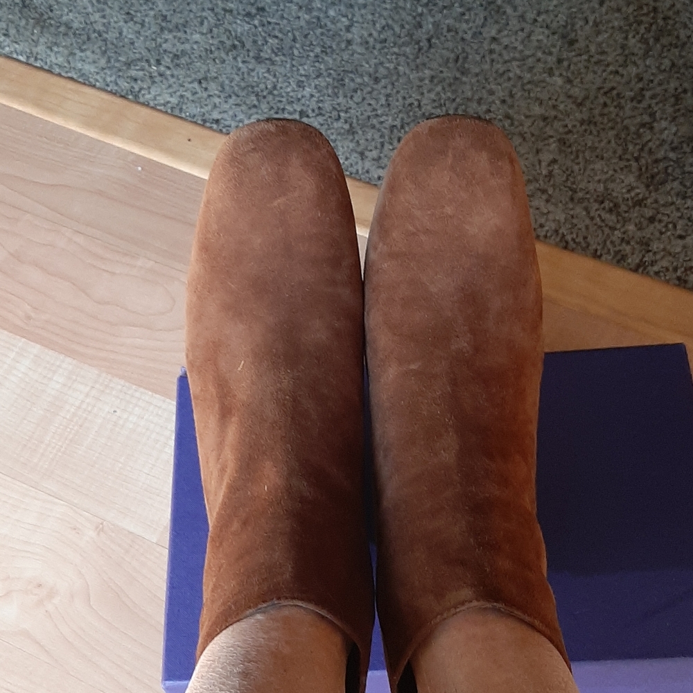 Stuart Weitzman Barcardi Brown Suede